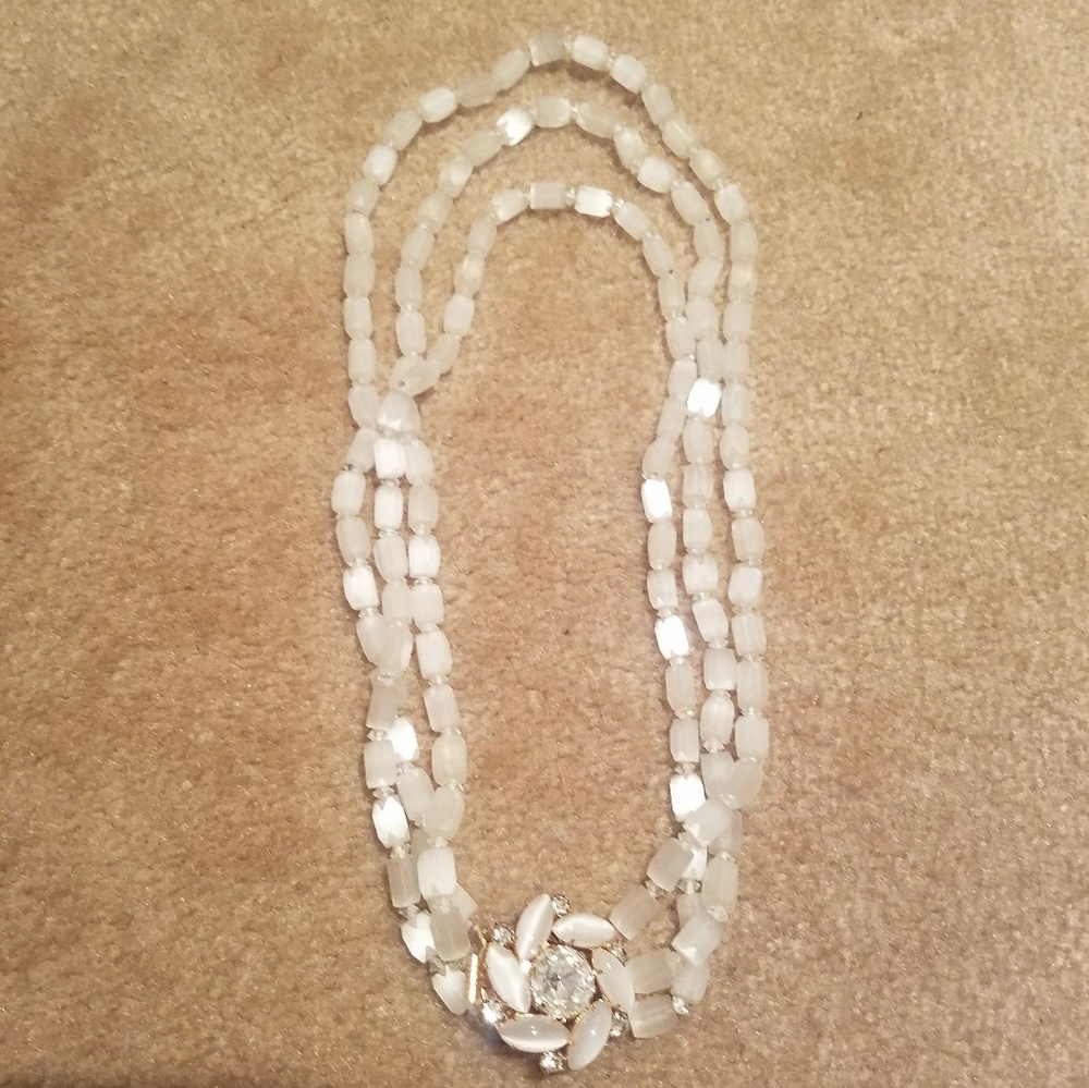 VINTAGE • embellished bead necklace